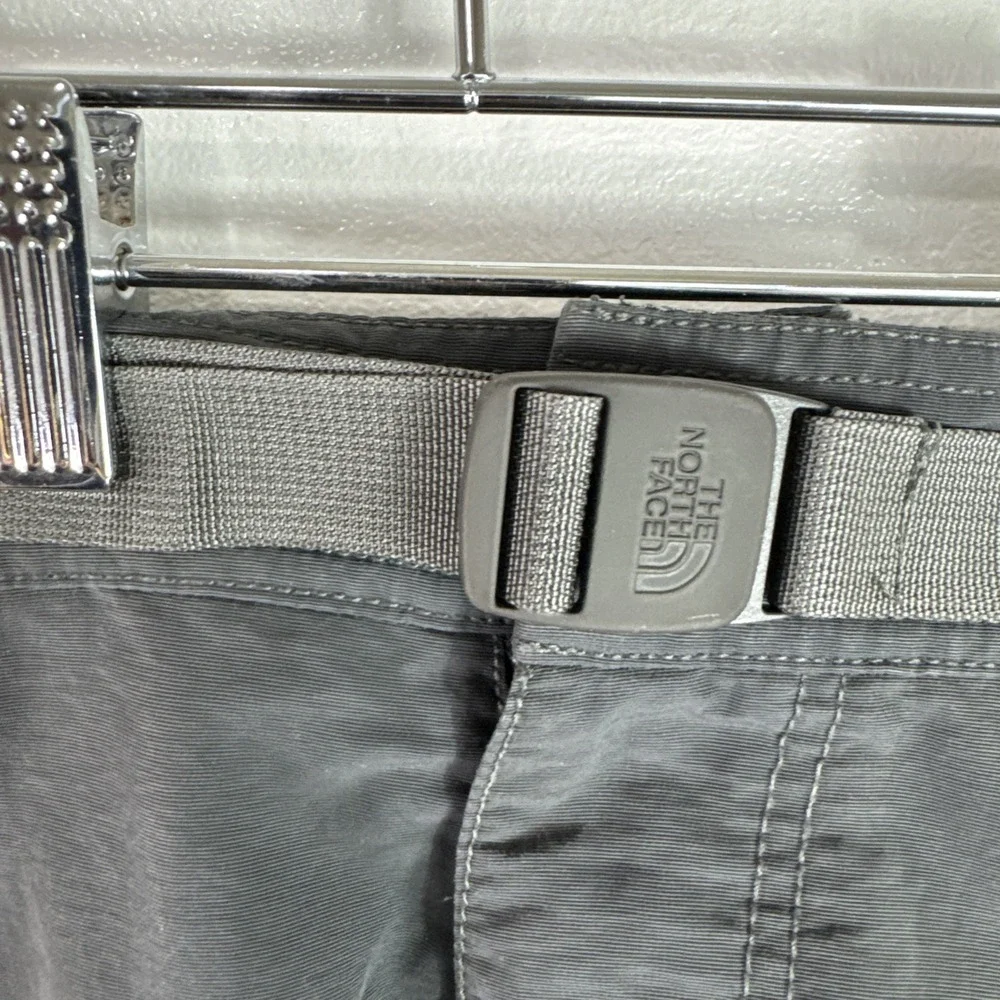 The North Face Men's‎ L Cargo Short 100% Nylon Gray 9